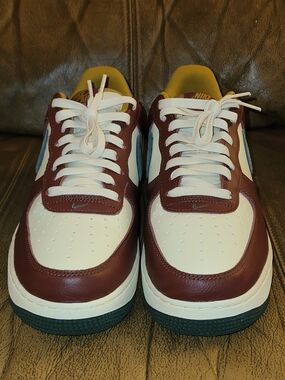 Nike Air Force 1 ’07 LV8 Dark Team Red Vintage Green— Men’s 9.5